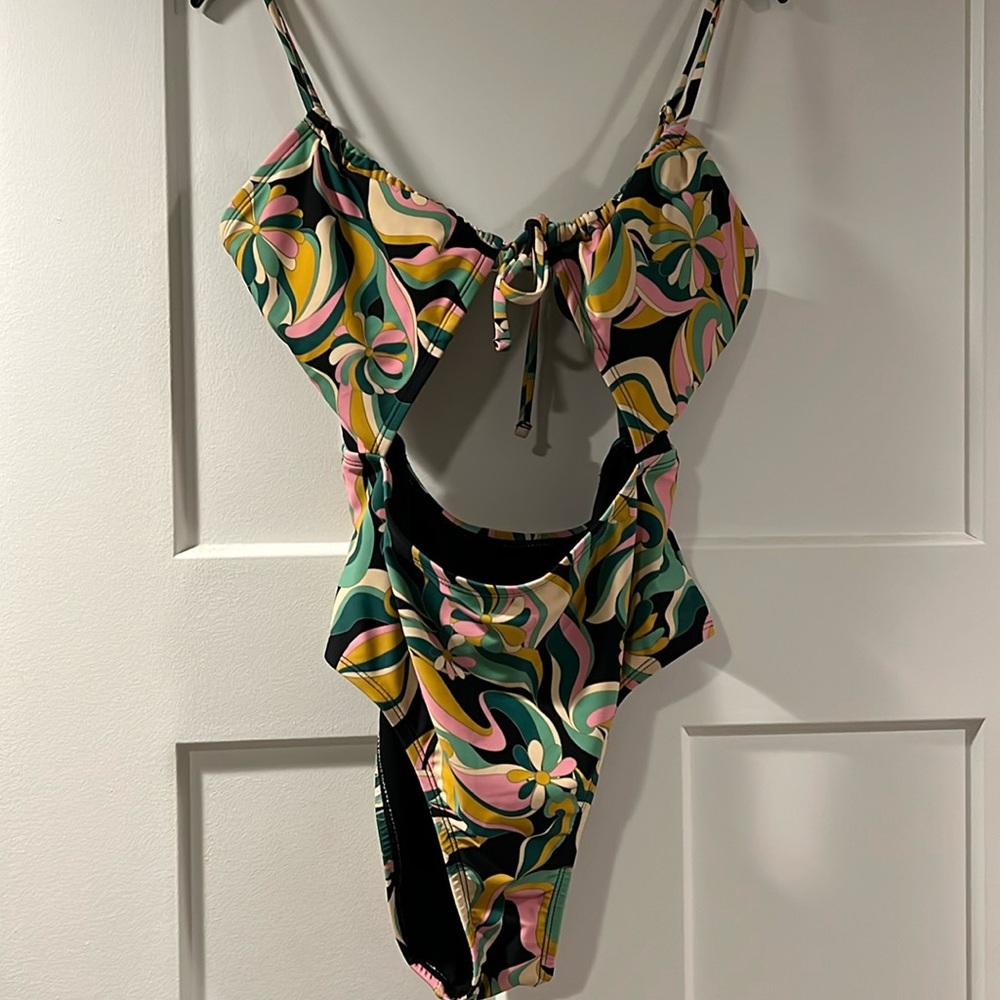One piece swimsuit
